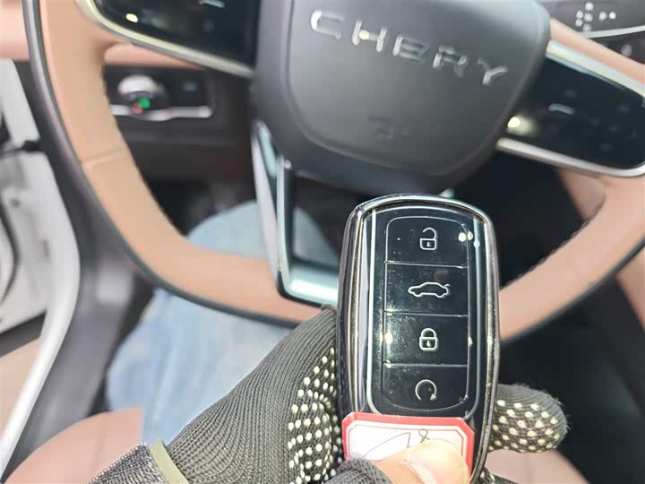 Фото 9 - Chery Tiggo 8L