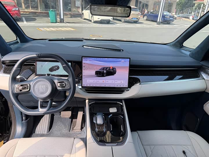 Фото 7 - Zeekr 009