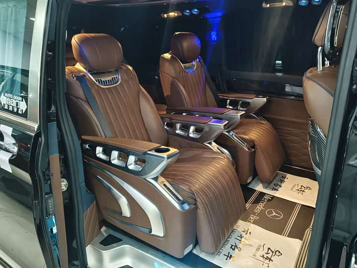 Фото 6 - Mercedes-Benz Vito