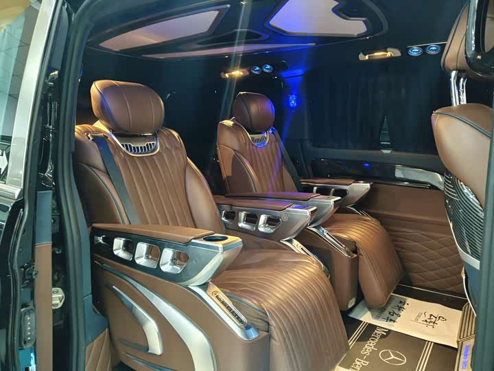 Фото 7 - Mercedes-Benz Vito