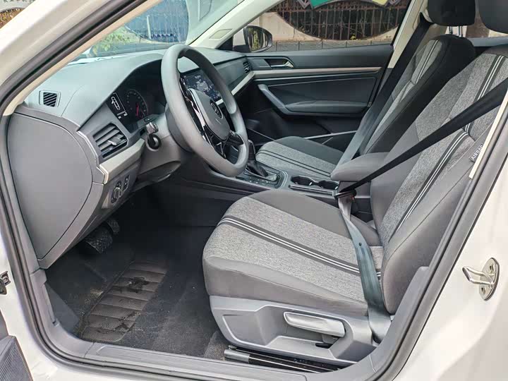 Фото 7 - Volkswagen Lavida