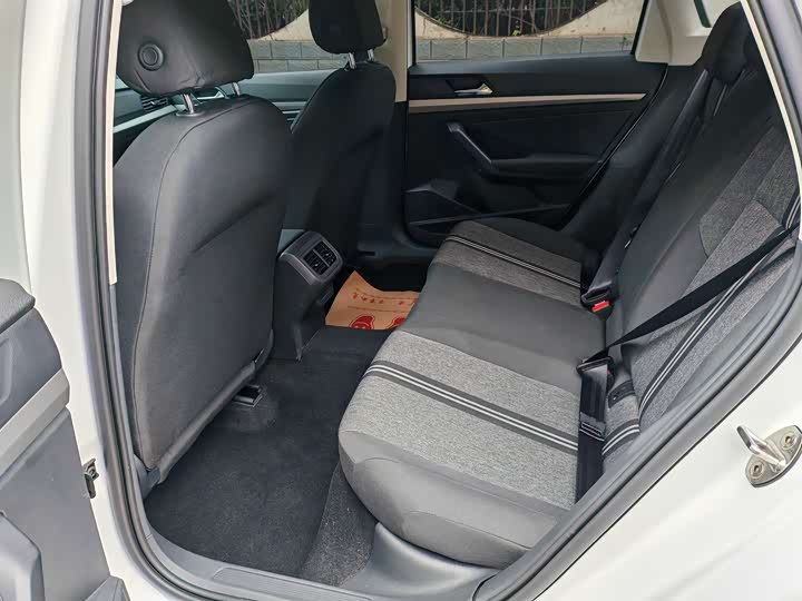 Фото 8 - Volkswagen Lavida