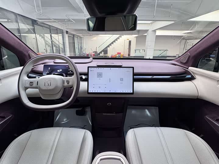 Фото 9 - Zeekr X