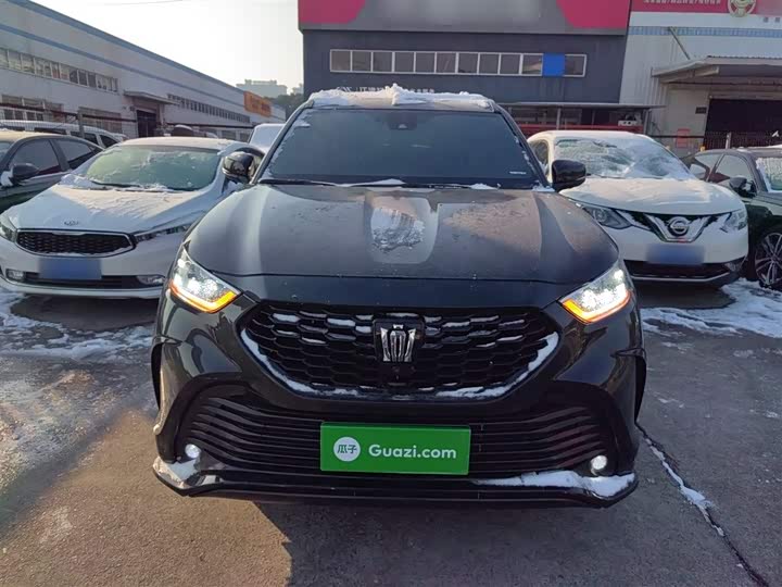 Фото 3 - Toyota Crown Kluger