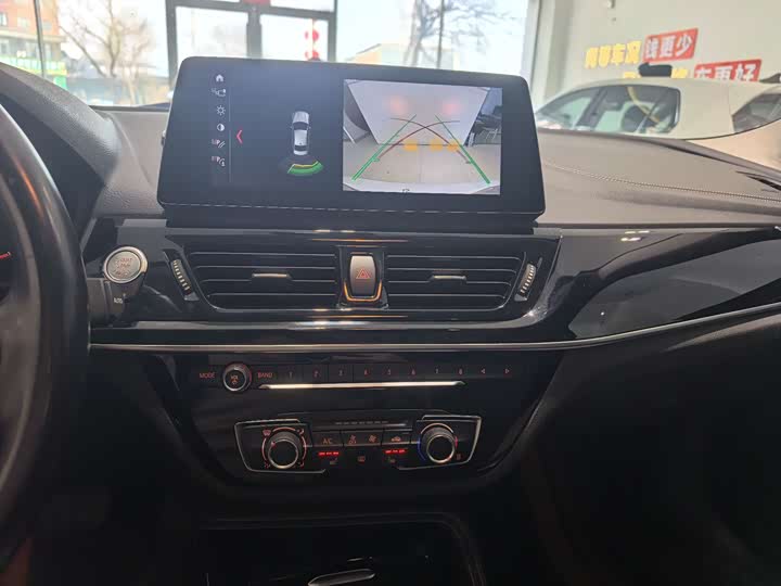 Фото 8 - BMW 1 Series