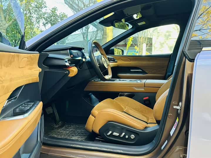 Фото 9 - Mazda EZ-6