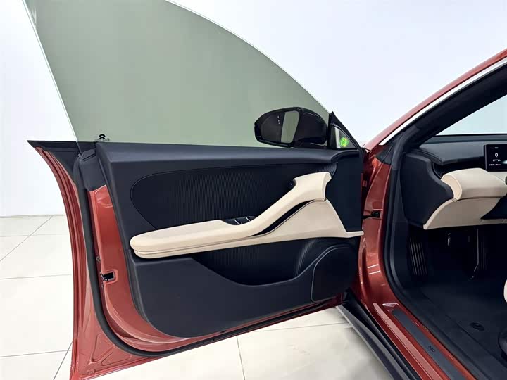 Фото 9 - Nio ET5