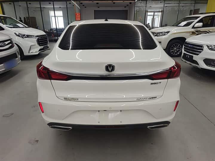 Фото 6 - Changan Eado Plus