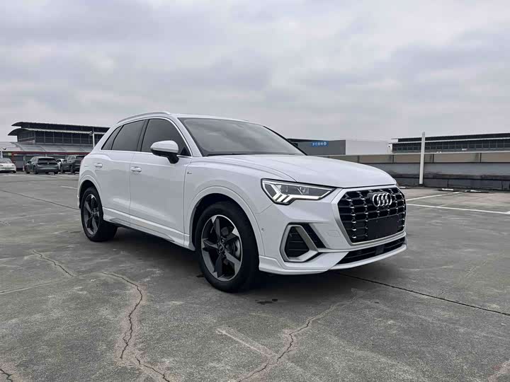 Фото 3 - Audi Q3