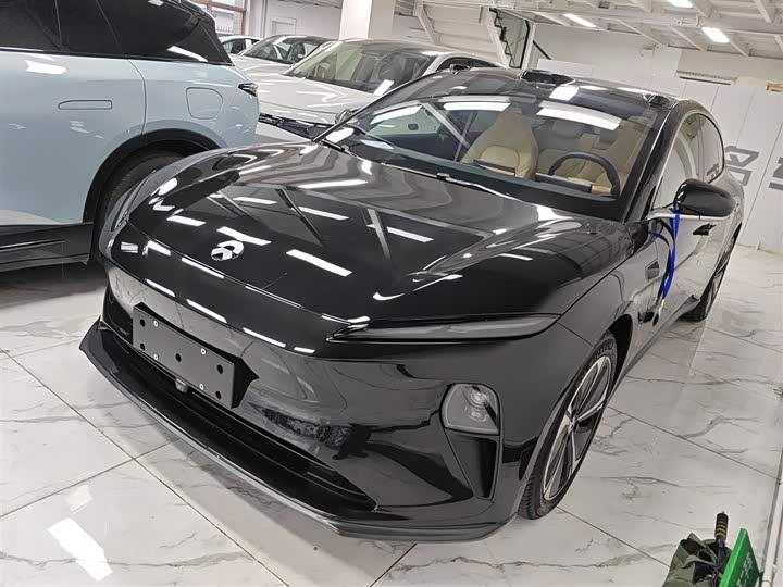 Фото 2 - Nio ET5T