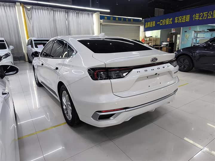 Фото 5 - Ford Mondeo