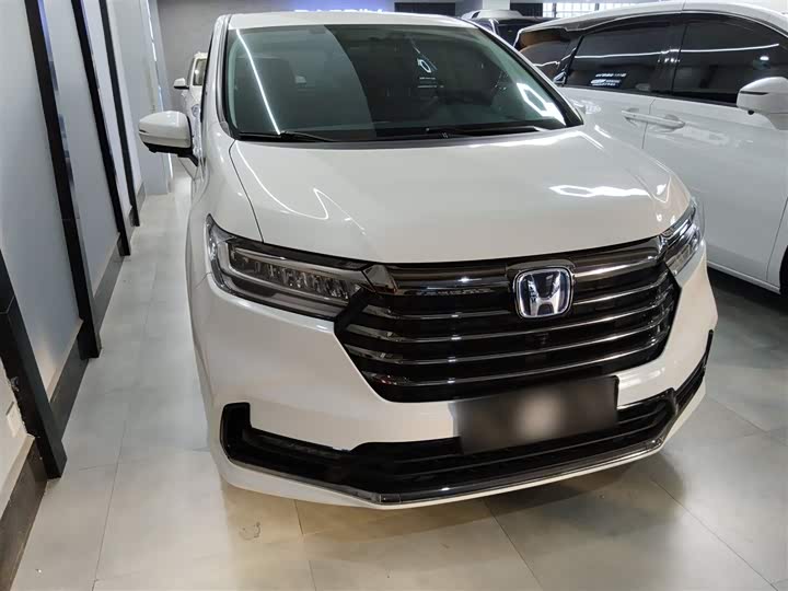 Фото 4 - Honda Odyssey