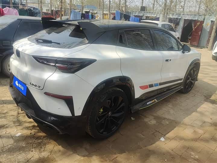 Фото 3 - Changan UNI-T