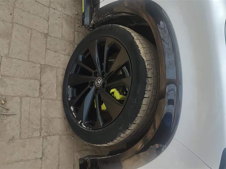 Фото 6 - Changan UNI-T