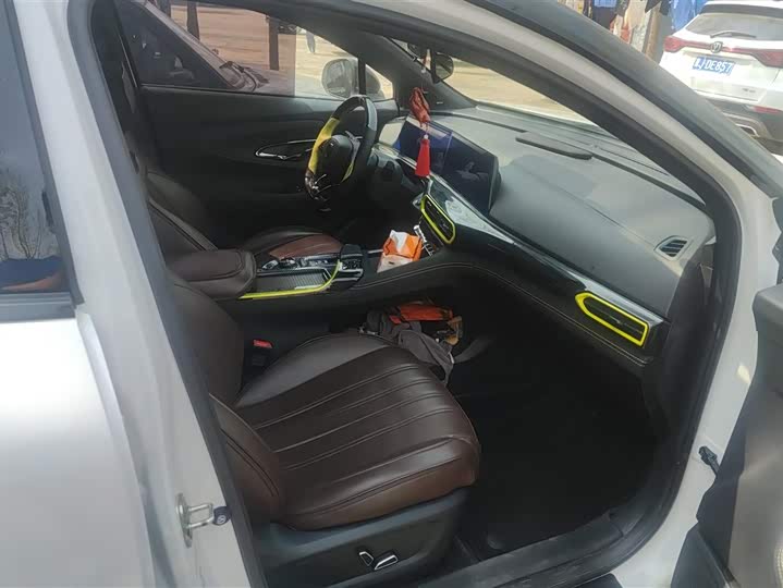 Фото 8 - Changan UNI-T