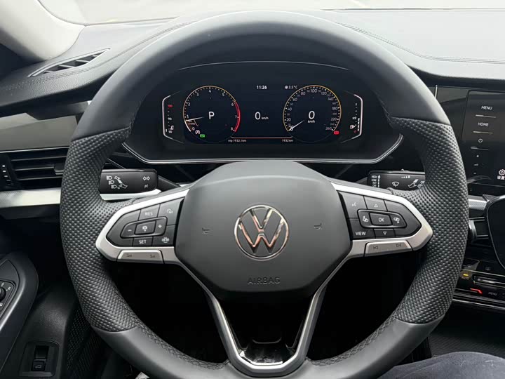 Фото 4 - Volkswagen Passat