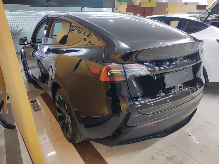 Фото 5 - Tesla Model Y