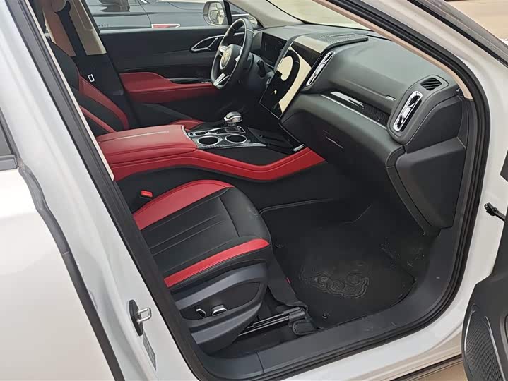 Фото 8 - Hongqi HS3