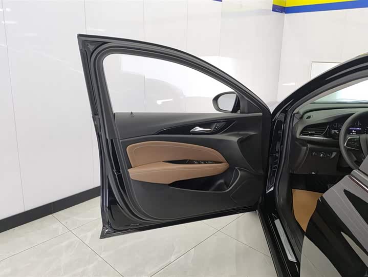 Фото 7 - Buick Regal