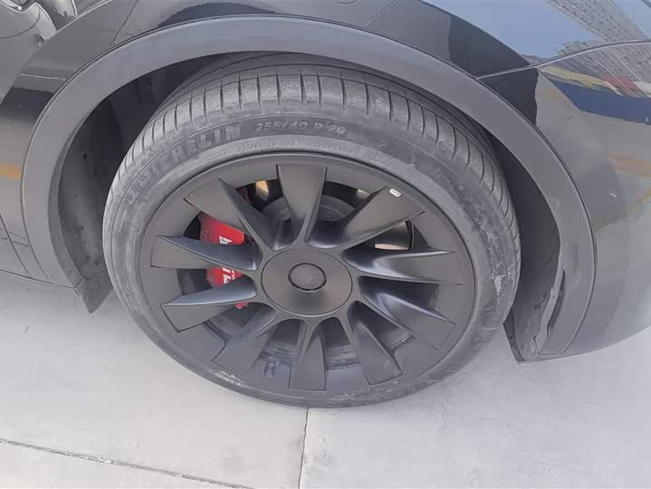 Фото 6 - Tesla Model Y