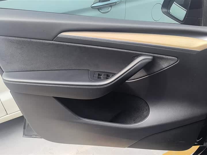 Фото 7 - Tesla Model Y