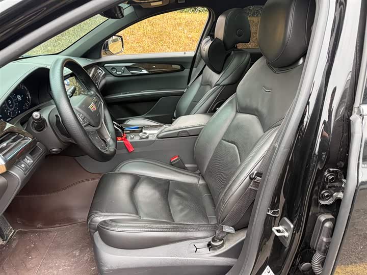 Фото 8 - Cadillac CT6