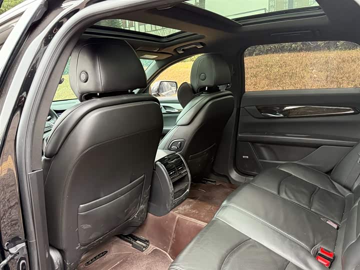 Фото 9 - Cadillac CT6