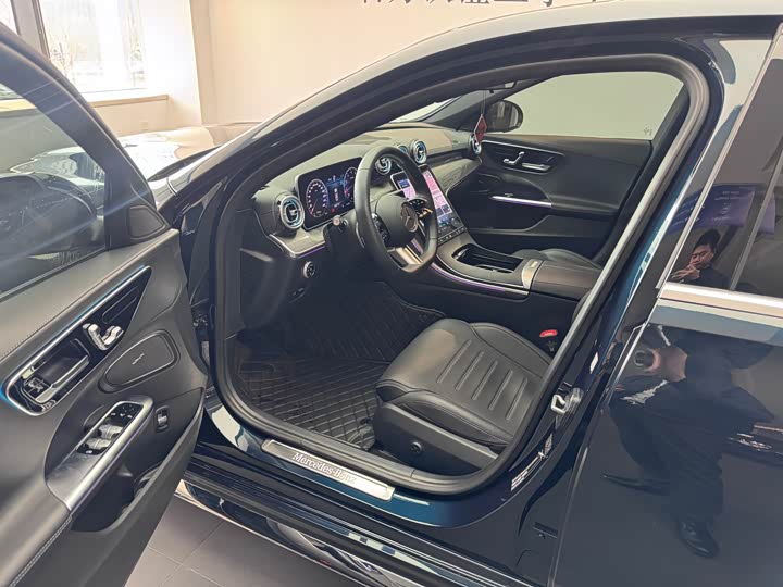 Фото 3 - Mercedes-Benz C-Class