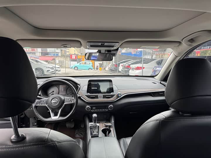 Фото 9 - Nissan Teana