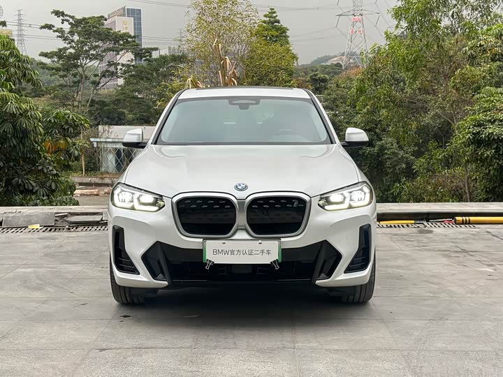 Фото 2 - BMW iX3