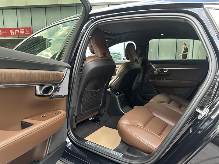 Фото 7 - Volvo S90 Hybrid