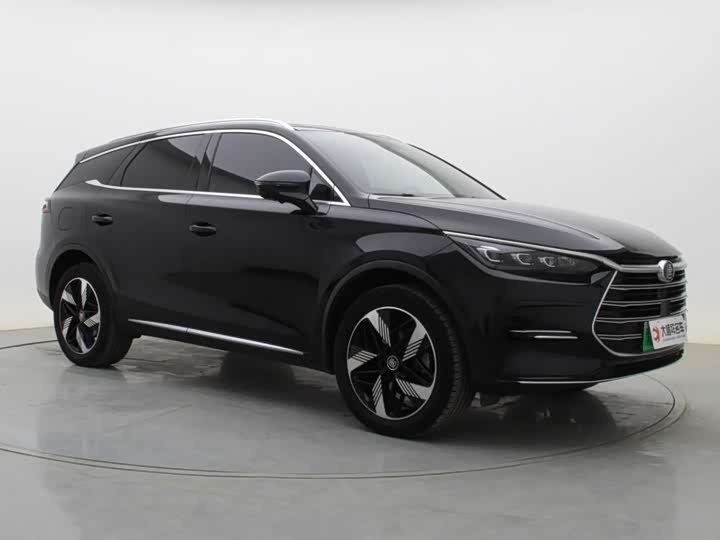 Фото 3 - BYD Tang Hybrid/EV