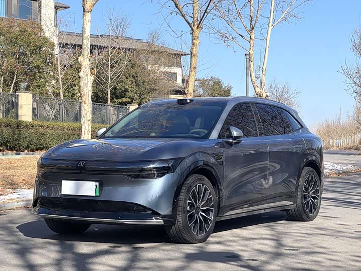 Фото 1 - Zeekr 7X