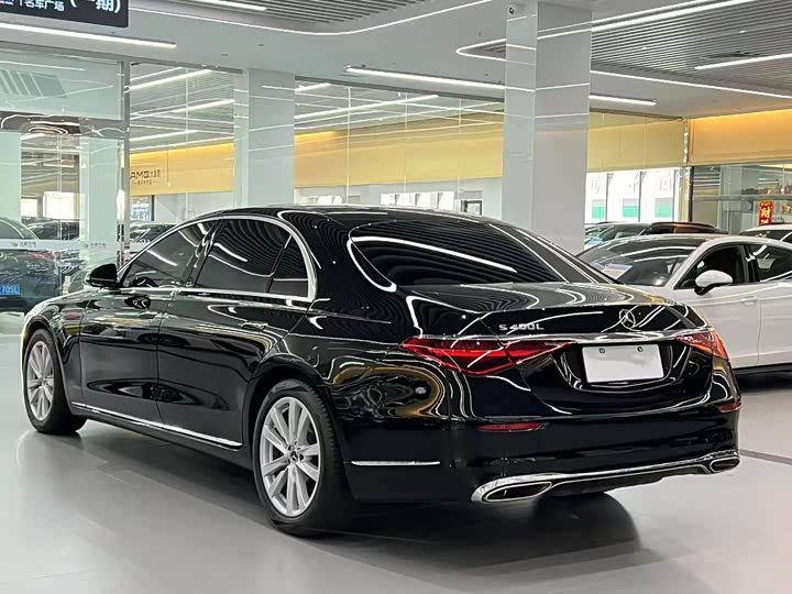 Фото 3 - Mercedes-Benz S-Class