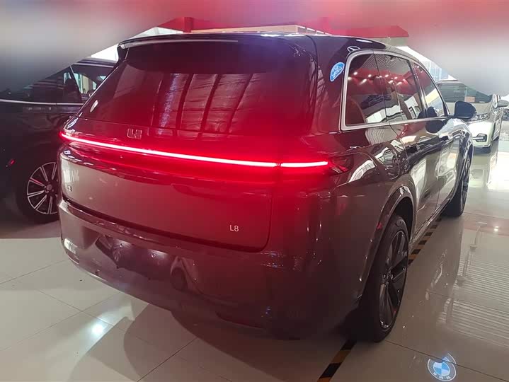 Фото 3 - LiXiang L8