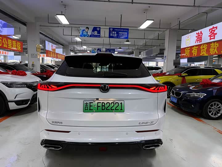 Фото 5 - Changan UNI-Z Hybrid