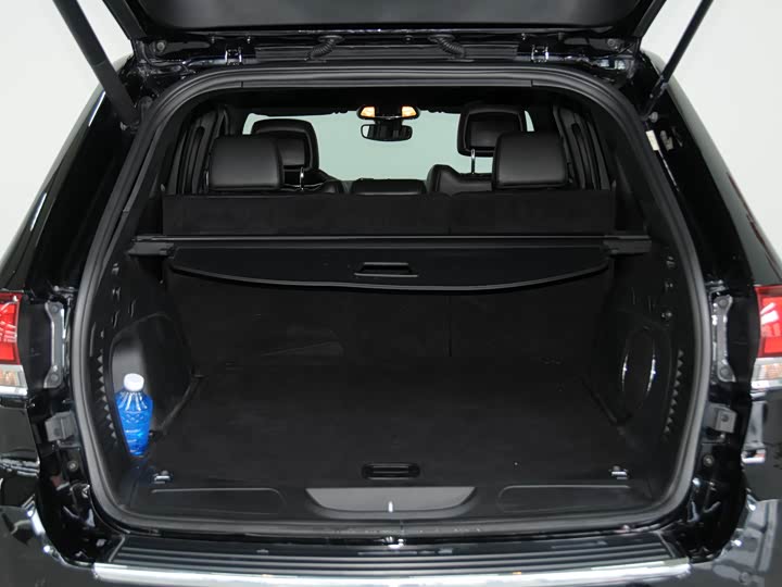 Фото 7 - Jeep Grand Cherokee