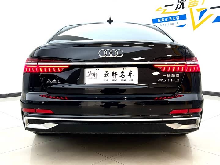 Фото 5 - Audi A6L