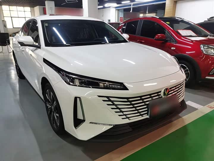 Фото 4 - Changan Eado Plus