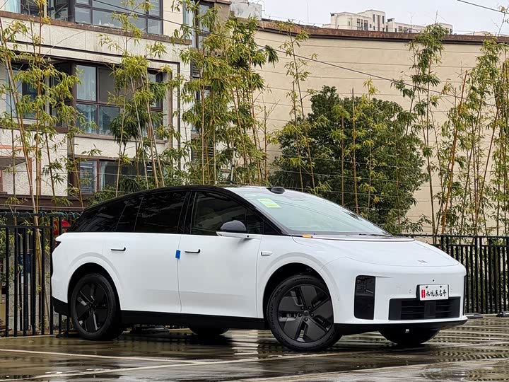 Фото 3 - LiXiang i6