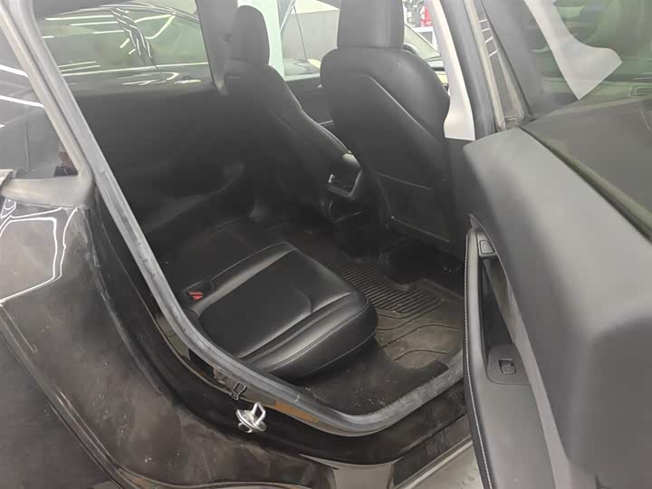 Фото 6 - Tesla Model Y