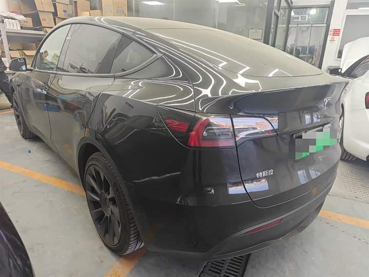 Фото 9 - Tesla Model Y