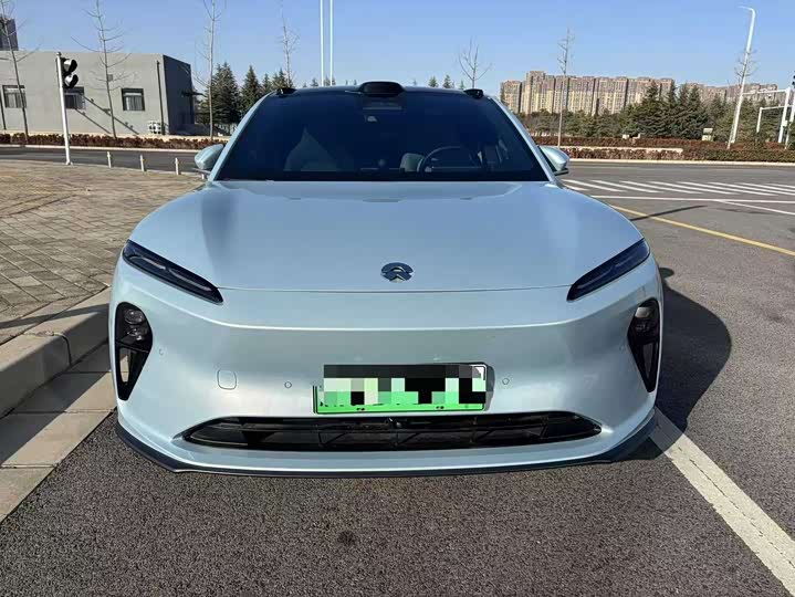 Фото 2 - Nio ET5T