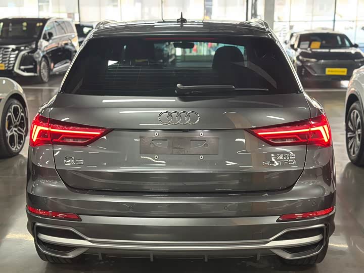 Фото 7 - Audi Q3