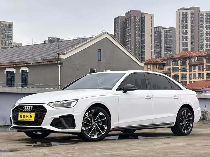 Фото 1 - Audi A4L