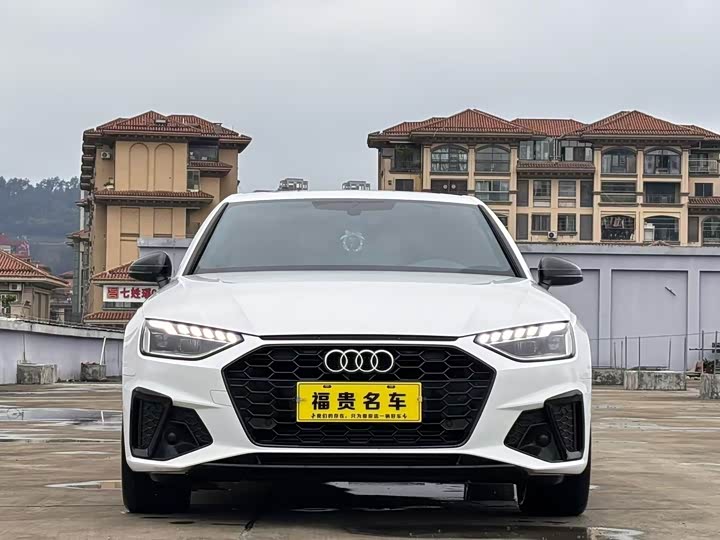 Фото 2 - Audi A4L