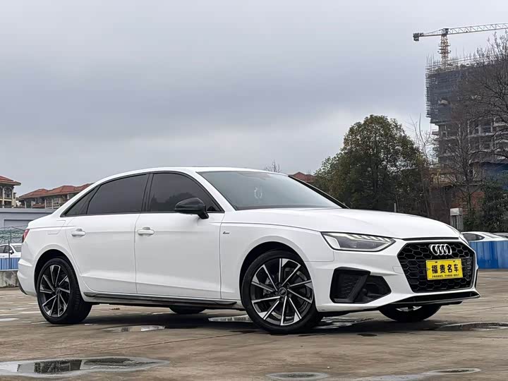 Фото 3 - Audi A4L