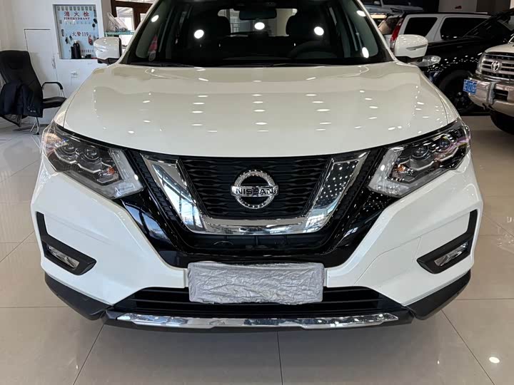 Фото 2 - Nissan X-Trail