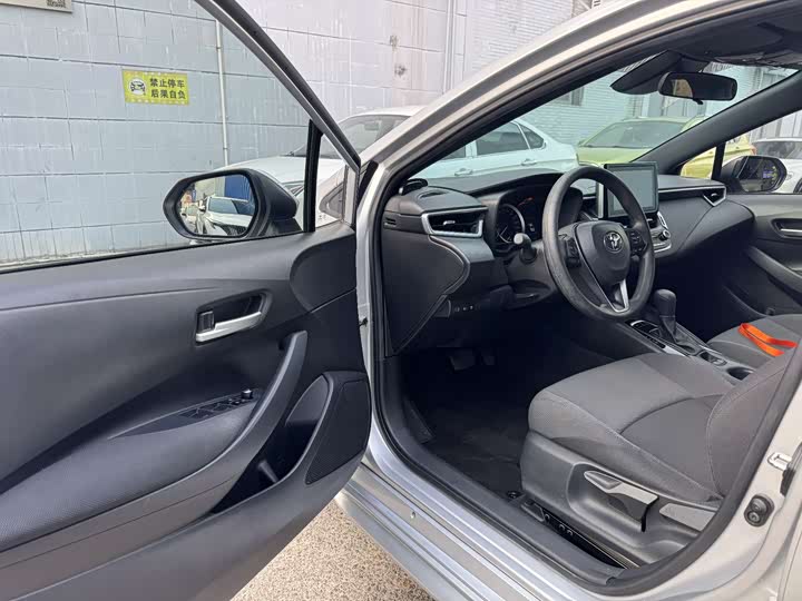 Фото 4 - Toyota Levin