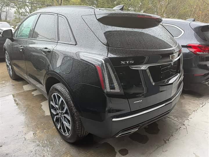 Фото 7 - Cadillac XT5